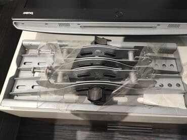 samsung monitor: Video müşahidə üçün, divardan asılan,BenQ E2200W LCD monitor + divar — 5