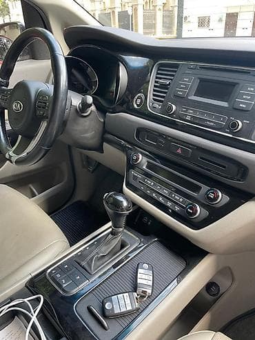 karavan satışı turbo az: Kia Carnival: 2.2 l | 2015 il Van/Minivan — 8