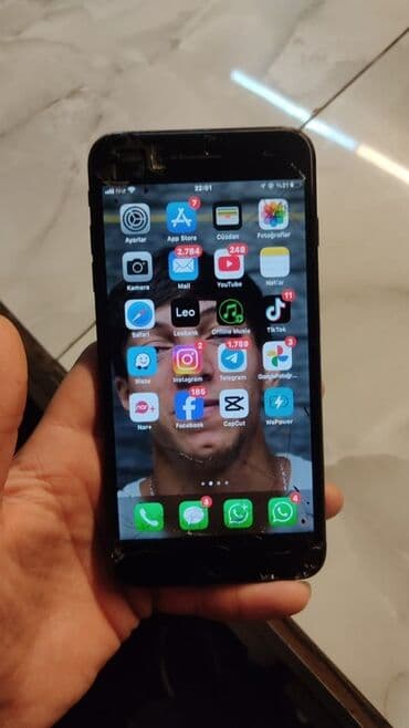 IPhone 7 Plus, Jet Black, Qırıq