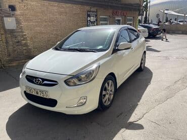 kia optima 2019: Hyundai Accent: 1.6 l | 2011 il Sedan — 4