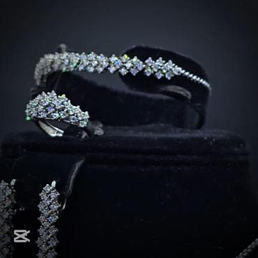 sirgalar instagram: Dəstə daxildir: Üzük, Sırğa, Bilərzik, Gümüş, 925 Əyar — 2