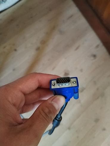 sonata monitoru: Samsung SyncMaster 740N LCD monitor - Ekran diaqonalı: 17" - Növ — 8