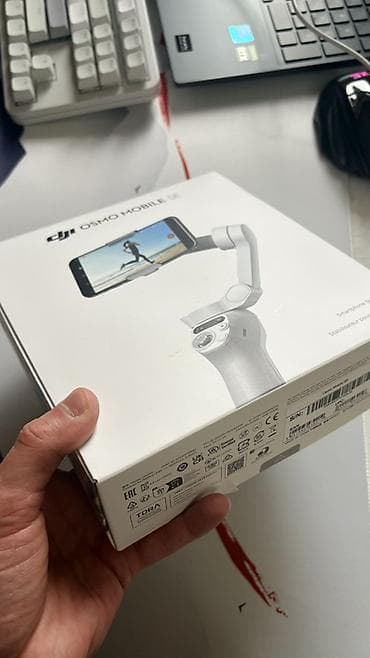 Kompüter, noutbuk və planşetlər: DJI Osmo Mobile SE + DJI Mic Mini dəsti Məhsul tərkibi: - DJI Osmo — 4