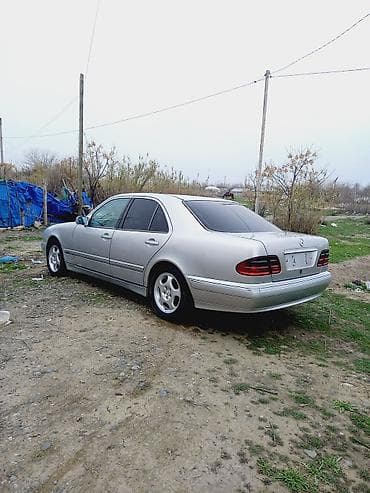 əyləc diski yonan: Mercedes-Benz E‑Class W210 sedan - Kuzov: sedan, gümüşü rəng - — 8