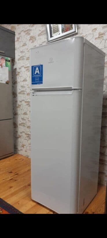 холодильник авест: Indesit soyuducu Tecili evden cixmalidir qiymet 170 azn Unvan:Bine — 1