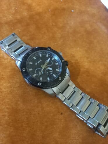 Qol saatı, rəng - Qara