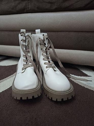 qadın çəkmələri: Uzunboğaz, Ölçü: 36.5, rəng - Ağ, Yeni — 1