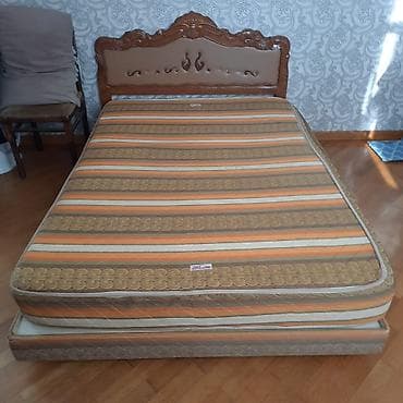 matras satilir: SvncTaxt satılır 90 azn.Matrası qiymətə daxildir.Ölçü:130×195 — 1
