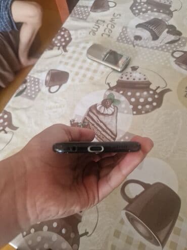 samsung j5 2018: Samsung Galaxy S8, 64 GB, rəng - Qara, Qırıq — 4