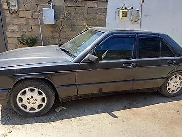 mercedes atego: Mercedes-Benz 190 (W201) sedan - Kuzov: 4 qapılı sedan, qara rəng - — 5