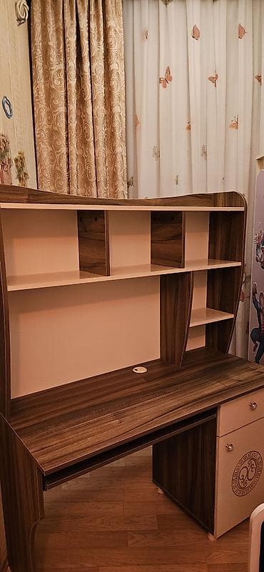 3d defter: Düz masa, Stulsuz, Polkalı, Siyirməli, Teksturalı laminat — 3
