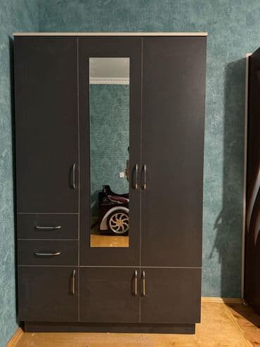 3 qapılı dolab: Yeni, Açılan, 3 qapılı Düz dolab, Dolab-asılqan, Azərbaycan — 1