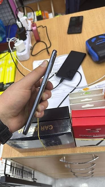 iphone se 2016 ekran: TCL smartfon Xüsusiyyətlər: - Böyük ekranlı, damla tipli çıxıntılı ön — 3