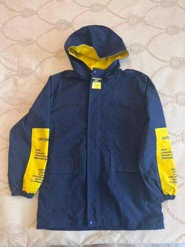 Uşaq üçün yüngül yağmurluq/kürəkçə - Rəng: tünd göy, sarı detal və