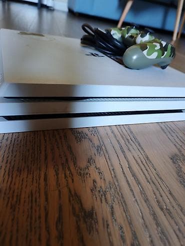 PlayStation 4 Pro (ağ rəng) -Joystick və kabel daxildir, lakin hdmi — 3