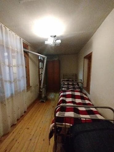 neftcilerde ev: Satılır ev Gəncədə Kamsamolda Muxtar Hacıyevdə 29 nömrəli məktəbin — 4