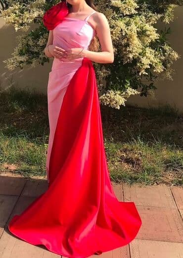 brilliant qaşlı üzük: 1 dəfə geyinilib. Özəl tasarımdır. Zərif axşam/libas – iki rəngli — 2