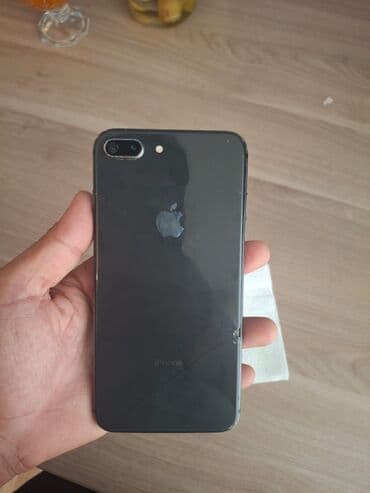 ipad 8 ikinci el: IPhone 8 Plus, Qara, Qırıq — 1