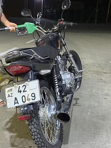 sesbogucu: Enduro tərzində şəhər və kənd yolları üçün universal motosiklet — 3