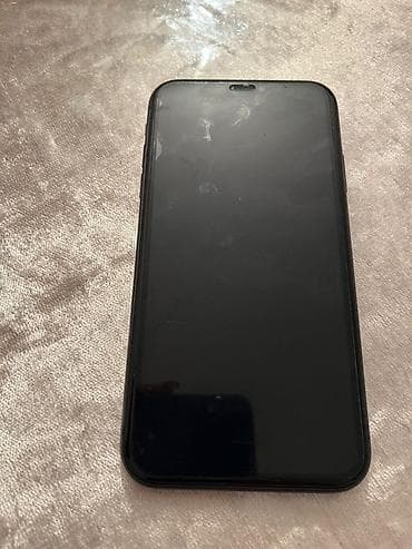 6 s plus: IPhone 11, 128 GB, Qara, Face ID — 4