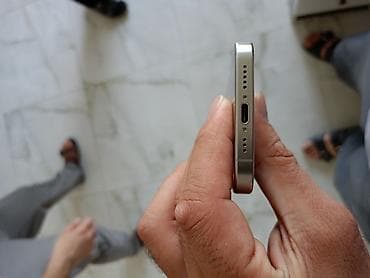 ön kamera: IPhone 15 Pro, 128 GB, Natural Titanium, Barmaq izi, Face ID — 7