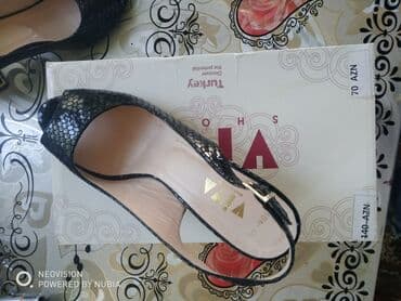 женские босоножки на танкетке: Ölçü: 40, İşlənmiş — 4