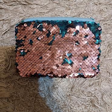 8marta hediyyelik yumşag oyuncag brelok, ve kaşelyok var . 3 dest — 9