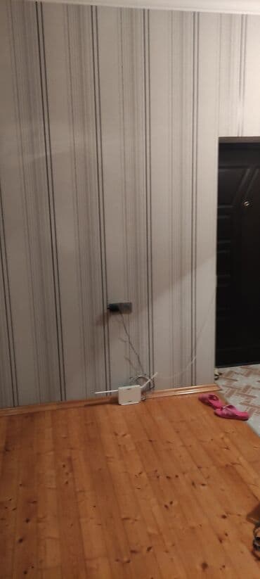 binəqədidə kirayə: Bineqedi Sentralnide 3mertebeli binanin2 ci mertebesinlde 1 otaqli — 4