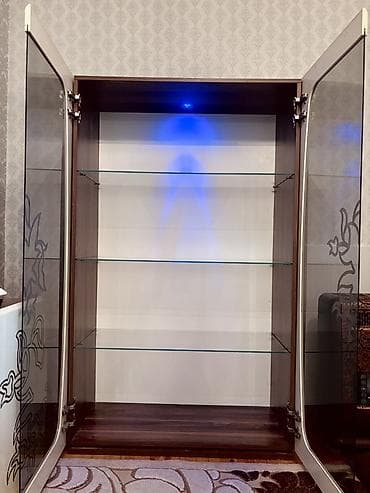 parça dolablar: Şüşəli dolab vitrini — 2