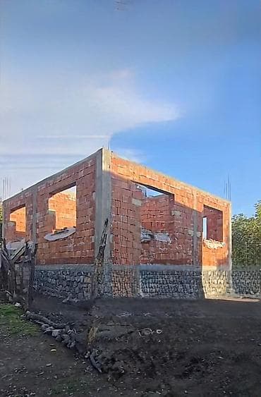 Qax, 64 kv. m, 4 otaqlı, Hovuzsuz, Su, Kanalizasiya