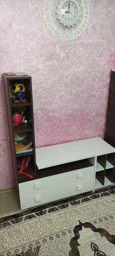 İşlənmiş, Düz TV altlığı, Polkalı, Laminat, Türkiyə