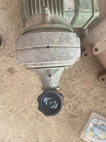 butslar b: Məhsul: Sürətqıranlı elektrik mühərriki (reduktor komplekti) Texniki — 4