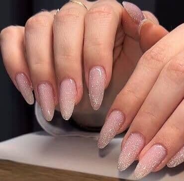 İnşaatçılarda yerləşən gözəllik mərkəzinə dırnaq,saç,vizajist usdalar