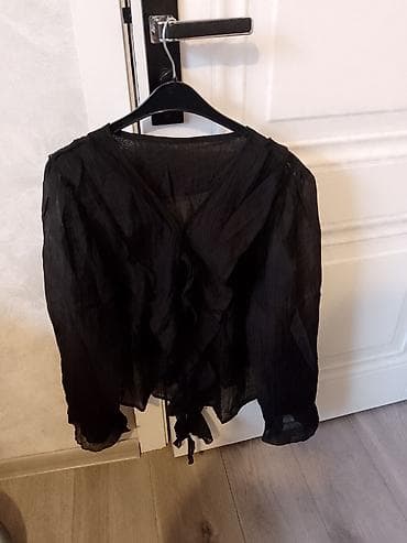 qara ketler: Qadınlar üçün qara şifon bluz - Rəng: Qara - Material: Yüngül, şəffaf — 2