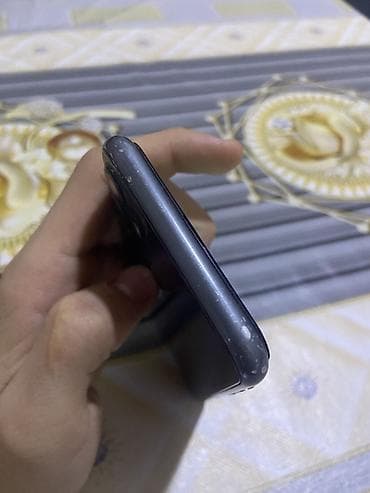 IPhone 11, Qara, Face ID — 6