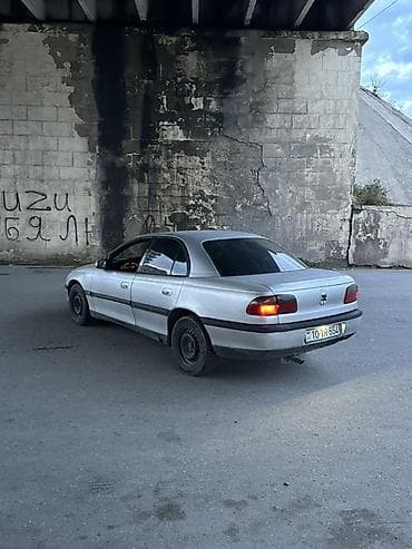 prius mator: Opel Omega: 2 l | 1996 il 329000 km Sedan — 4