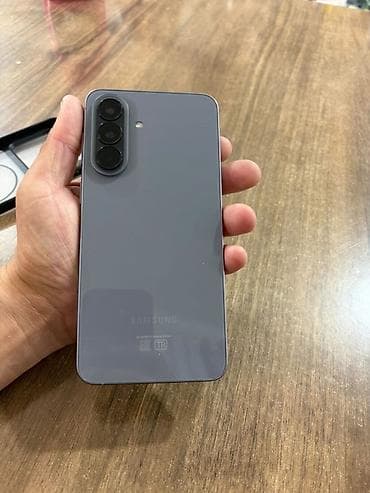 plata alıram: Samsung Galaxy A56 5G, 256 GB, rəng - Boz, İki sim kartlı — 1