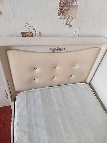 İşlənmiş, Təknəfərlik çarpayı, Matrassız, Siyirməsiz — 9