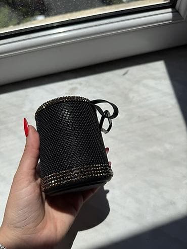 mikrofon bluetooth: Amerikadan almisham Ela ishleyir Parlaq bəzəkli portativ Bluetooth — 5