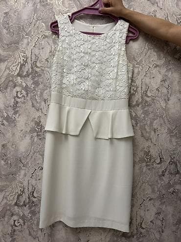 1defe geyılıb 40razmer Ağ rəngli zərif qadın paltarı - Model: Dizə lalafo.az -da 1defe geyılıb 40razmer Ağ rəngli zərif qadın paltarı - Model: Dizə