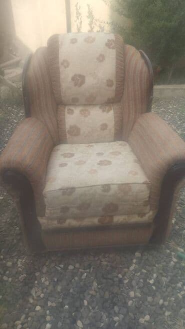 диван и 2 кресла: Диван, Б/у, Раскладной — 2