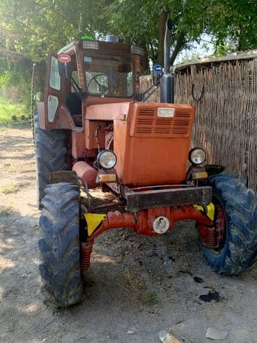 диски на авто бмв: Kənd təsərrüfatı işləri üçün nəzərdə tutulmuş narıncı rəngli traktor — 1