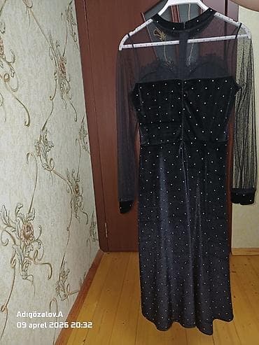 son zeng yubkalari: Qara rəngli zərli və mirvari bəzəkli ziyafət geyimi. - Model: Uzun — 2