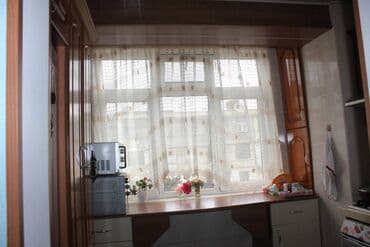 Bakı, Bakıxanov qəs., 3 otaqlı, Köhnə tikili, 65 kv. m — 6