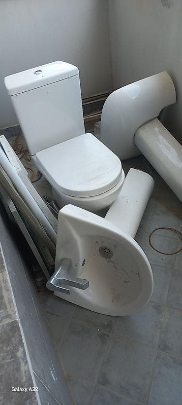 borular: Hamam/tualet avadanlıqları dəsti - Klozet: üst su çəni və düyməli — 2
