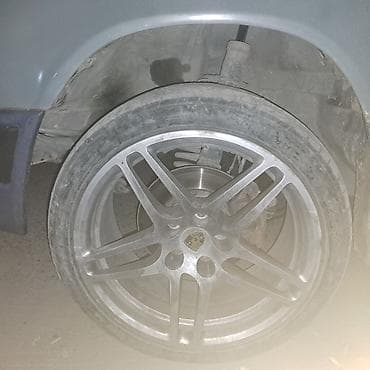 İşlənmiş Disk təkər 215 / 35 / R 18, 5 Boltlu