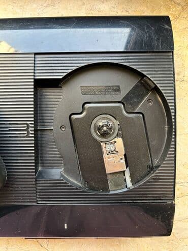 PS2 & PS1 (Sony PlayStation 2 & 1): Azərbaycan: Satılır: Sony PlayStation 3 Super Slim (CECH-4012B — 3