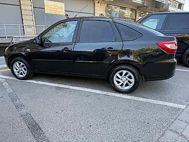 vaz 21 010: VAZ (LADA) Granta: 1.6 l | 2015 il 240000 km Sedan — 4