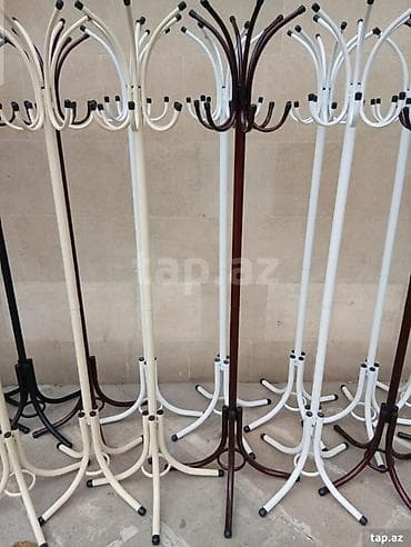 paltar asilgan: Nazikler- 26 azn qalinlar - 45 azn Metall paltar asılqanı – şaquli — 6