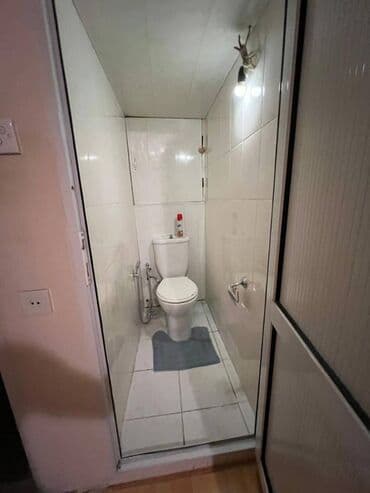 9 ci mikrorayon satilan evler: Bakı, 3 otaqlı, Köhnə tikili, m. Qara Qarayev, 80 kv. m — 11